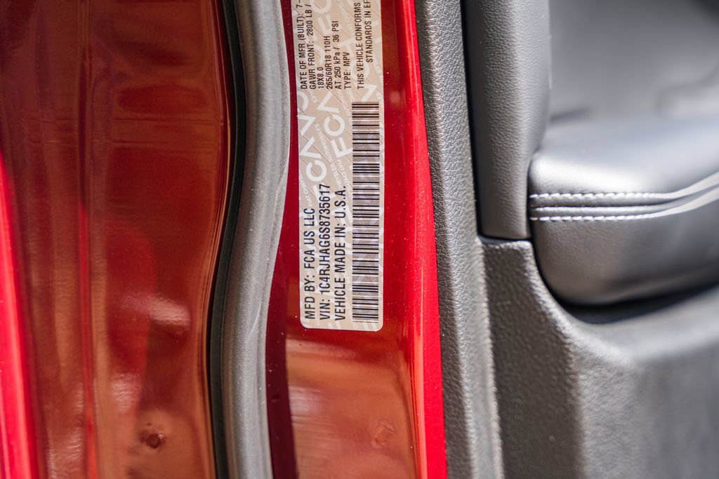 New 2025 Jeep Grand Cherokee Laredo X w/ Luxury Tech Group I image 39