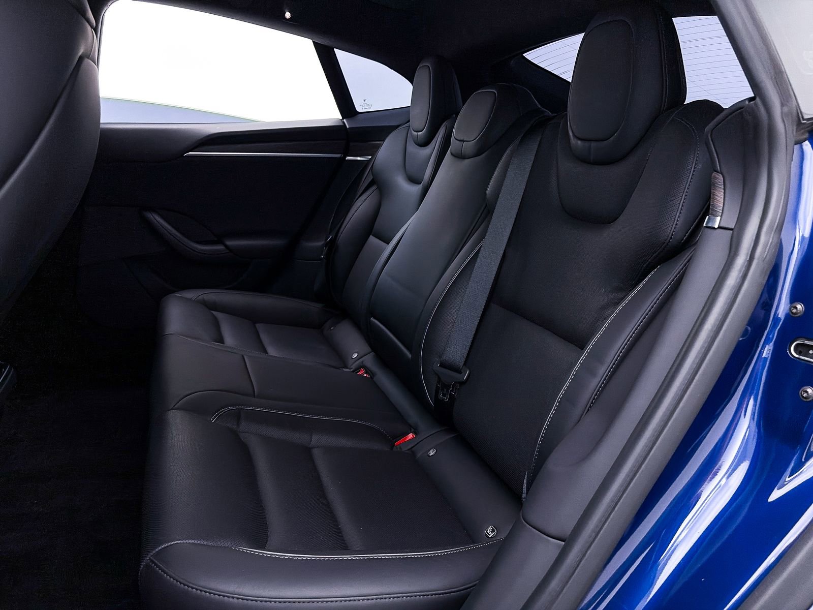 Used 2021 Tesla Model S Plaid image 34