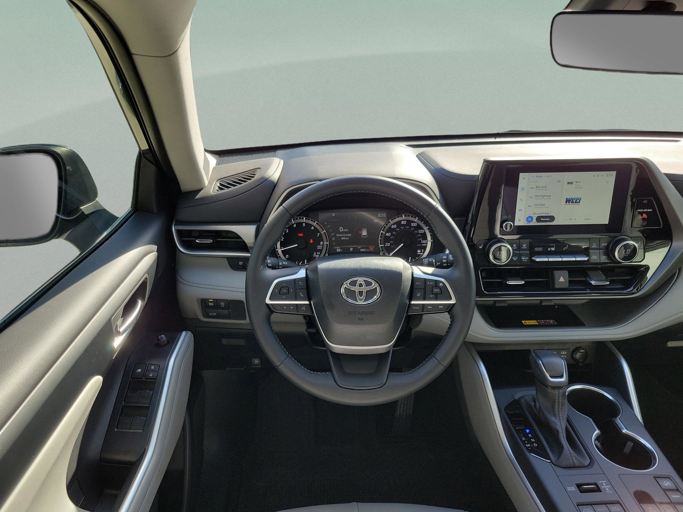 Certified 2025 Toyota Highlander XLE AWD/4WD image 26