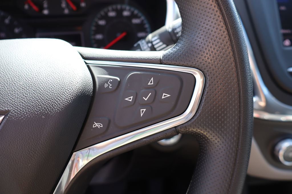 Used 2020 Chevrolet Equinox LS w/ LS Convenience Package FWD image 16