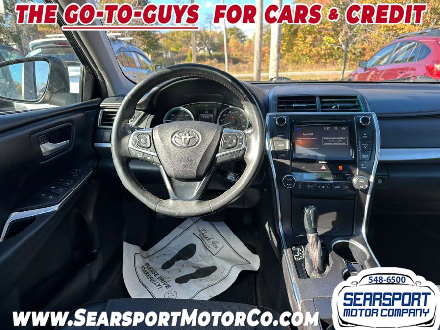 Used 2017 Toyota Camry SE image 12