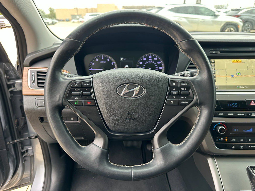 Used 2015 Hyundai Sonata Limited w/ Option Group 06 image 15