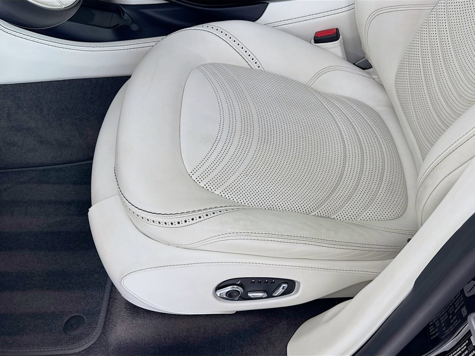 Used 2023 Aston Martin DBX 707 AWD/4WD image 17