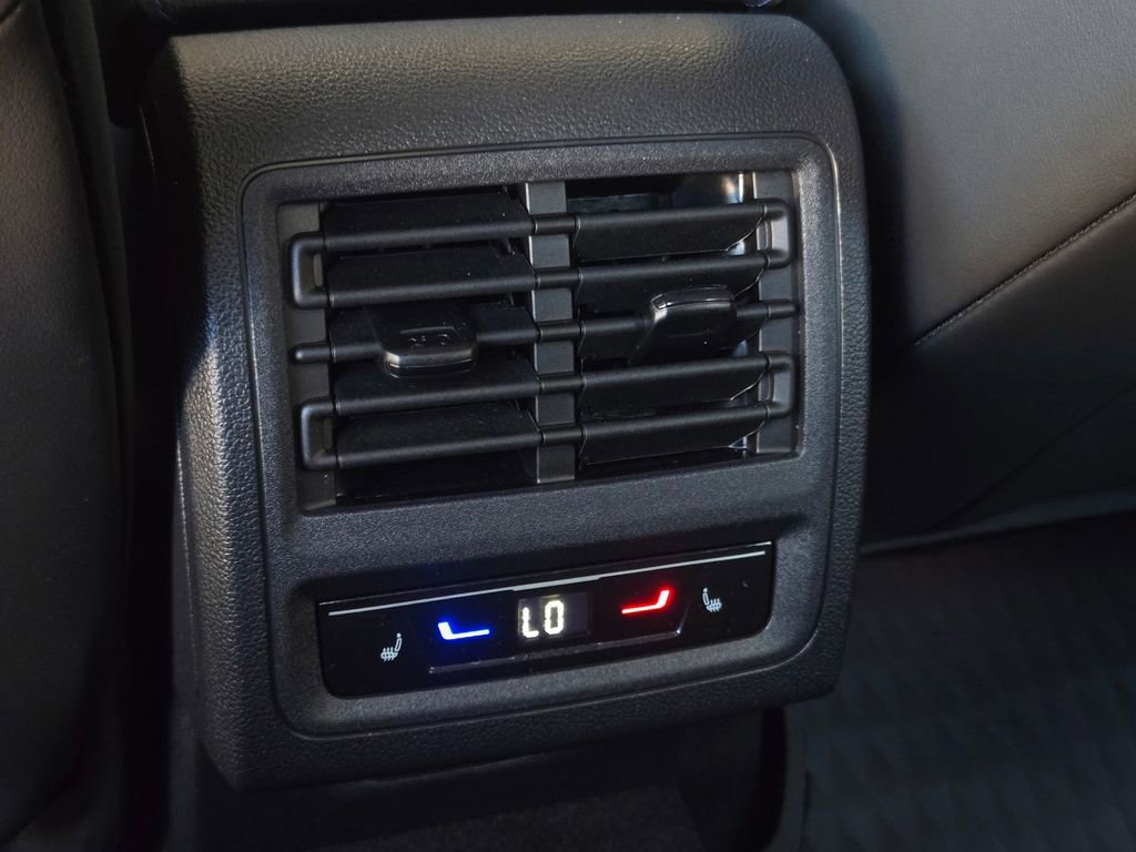 Used 2024 Volkswagen Golf R image 15