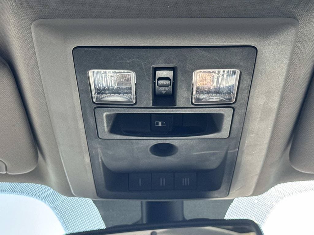 Used 2015 RAM 2500 Limited AWD/4WD image 18
