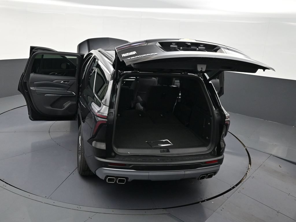 Used 2025 Chevrolet Traverse LT FWD image 29
