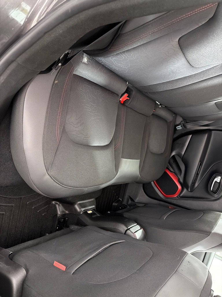 Used 2017 Jeep Renegade Trailhawk image 23