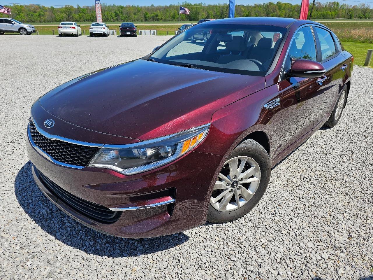 Used 2018 Kia Optima LX w/ Convenience Package FWD image 3