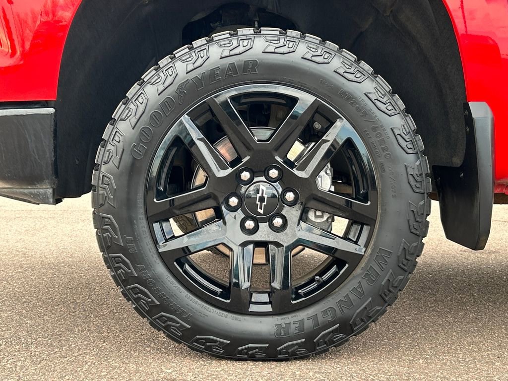 Used 2024 Chevrolet Silverado 1500 Custom Trail Boss w/ LPO, Dark Essentials Package image 29