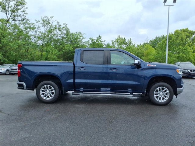 Used 2022 Chevrolet Silverado 1500 LT AWD/4WD image 16