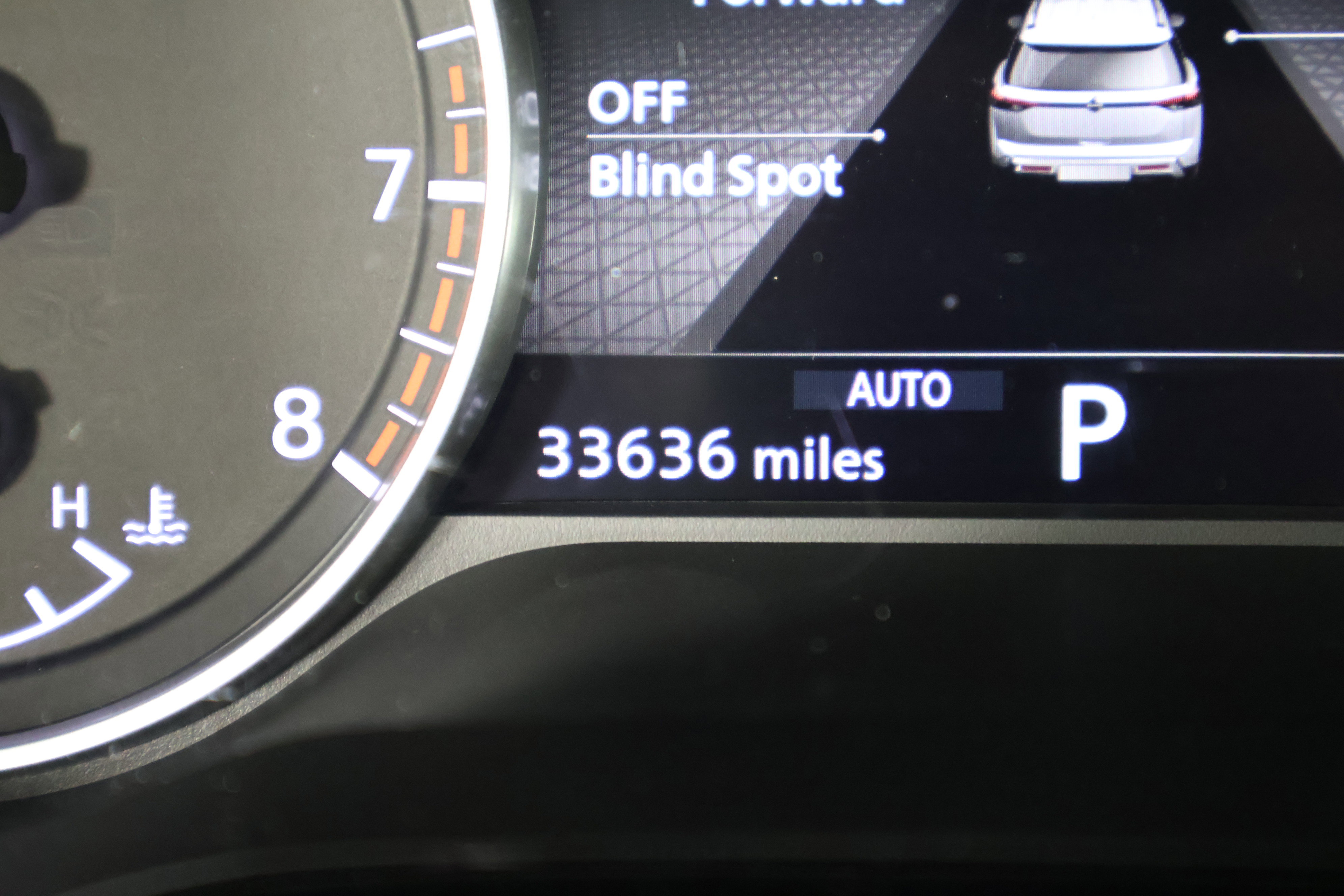 Used 2025 Nissan Pathfinder SV image 17