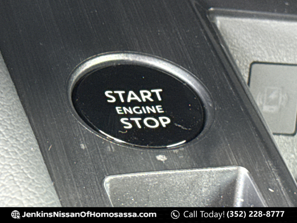 New 2026 Nissan Kicks SR w/ Cold Weather Package FWD image 44