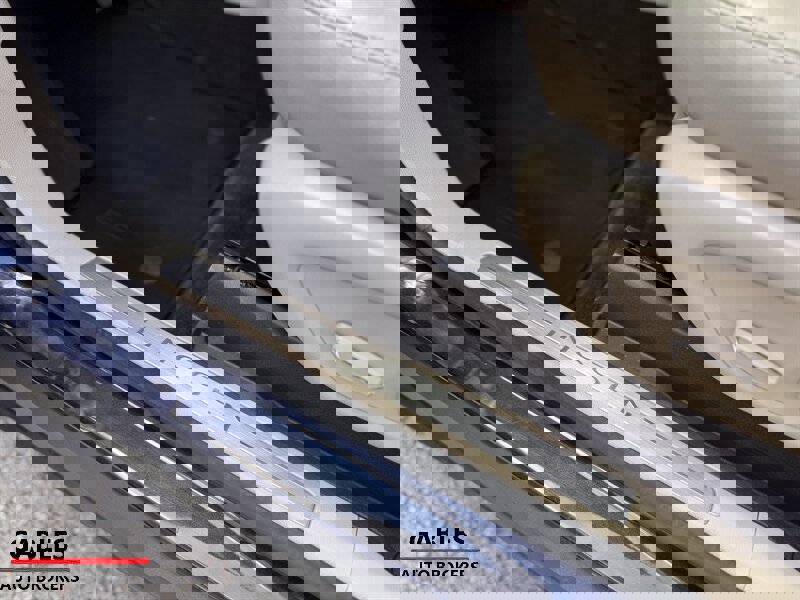 Used 2017 Lincoln MKC Premiere image 20