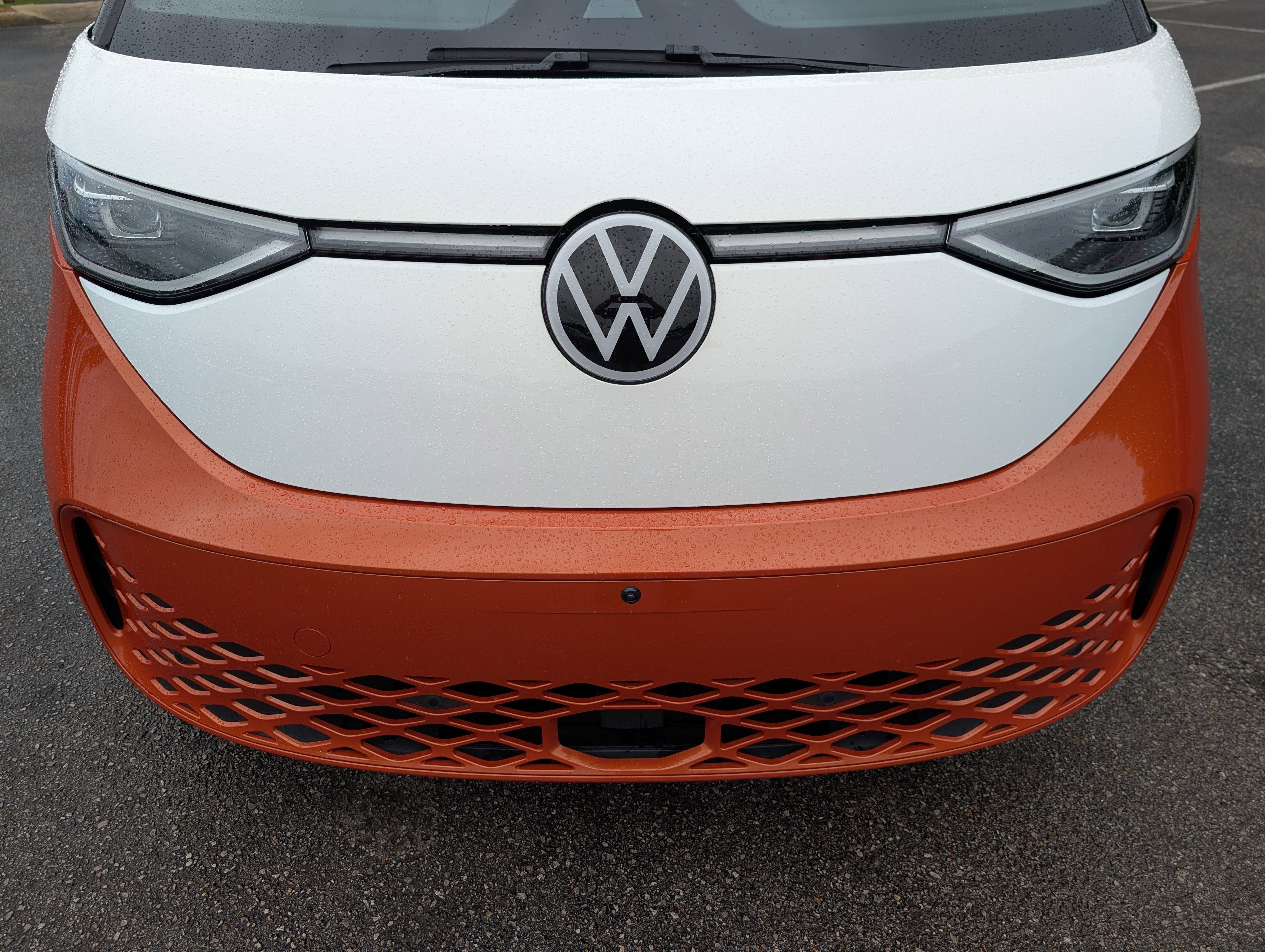 Used 2025 Volkswagen ID. Buzz 1st Edition AWD/4WD image 12