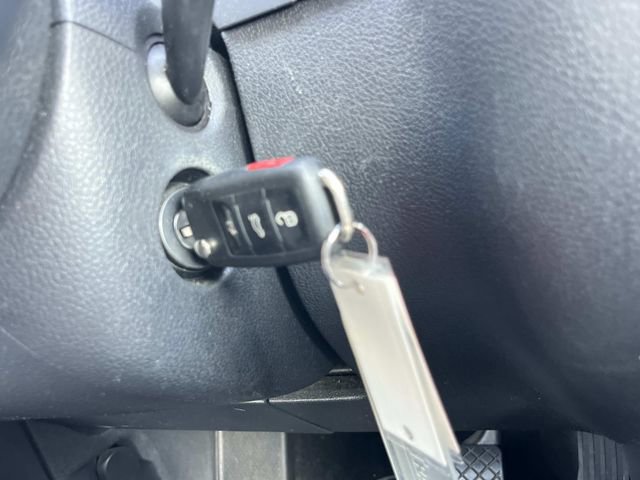 Used 2015 Volkswagen Tiguan S image 28