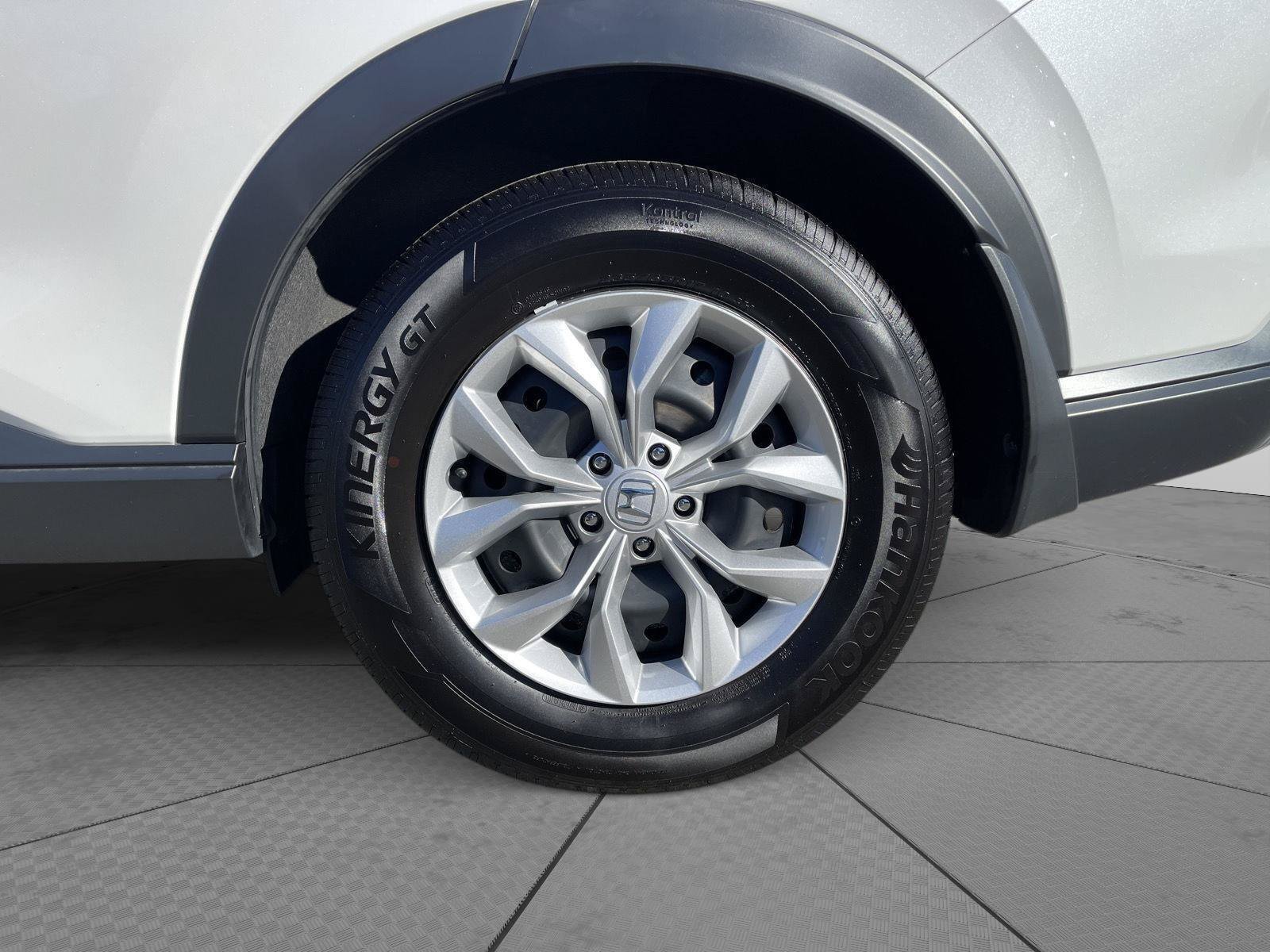 Used 2026 Honda CR-V LX image 23