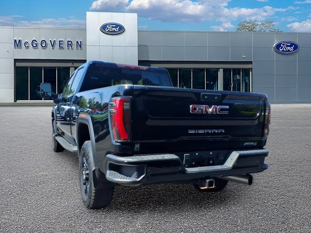 Used 2024 GMC Sierra 3500 AT4 w/ AT4 Premium Plus Package AWD/4WD image 4