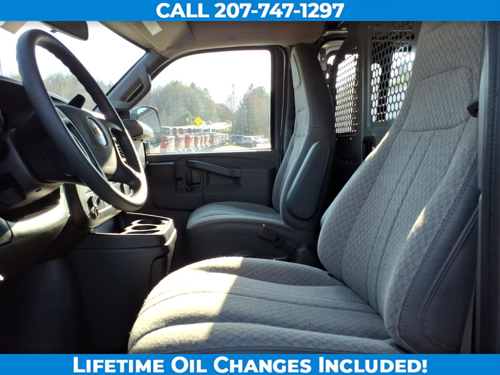 Used 2025 Chevrolet Express 3500 Extended w/ Driver Convenience Package RWD image 13
