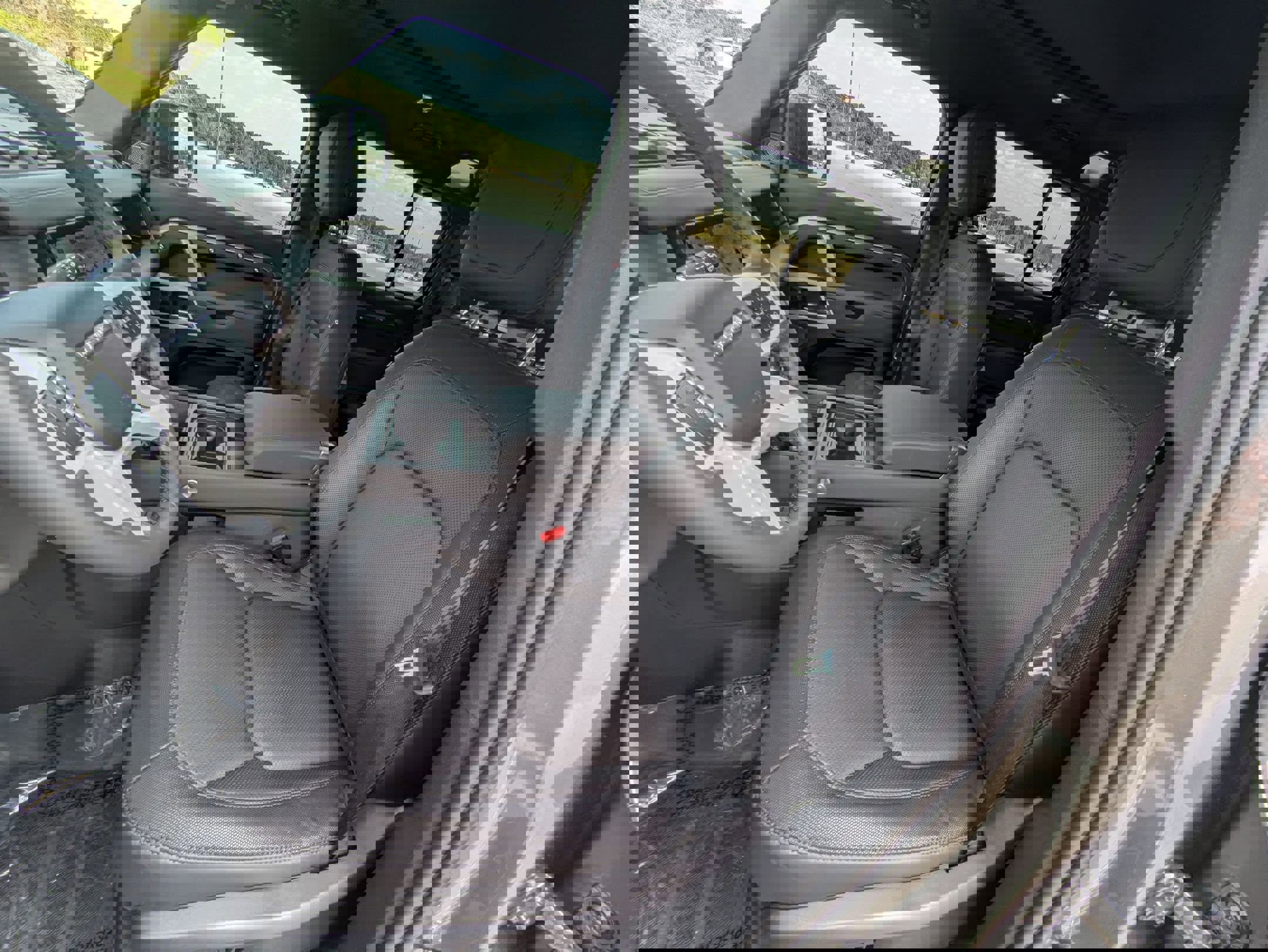 Certified 2024 Land Rover Defender 110 X-Dynamic SE image 20