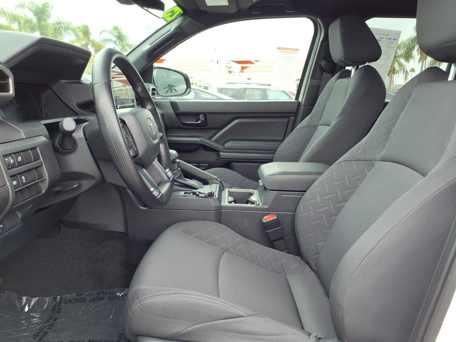 Certified 2025 Toyota Tacoma SR5 AWD/4WD image 19