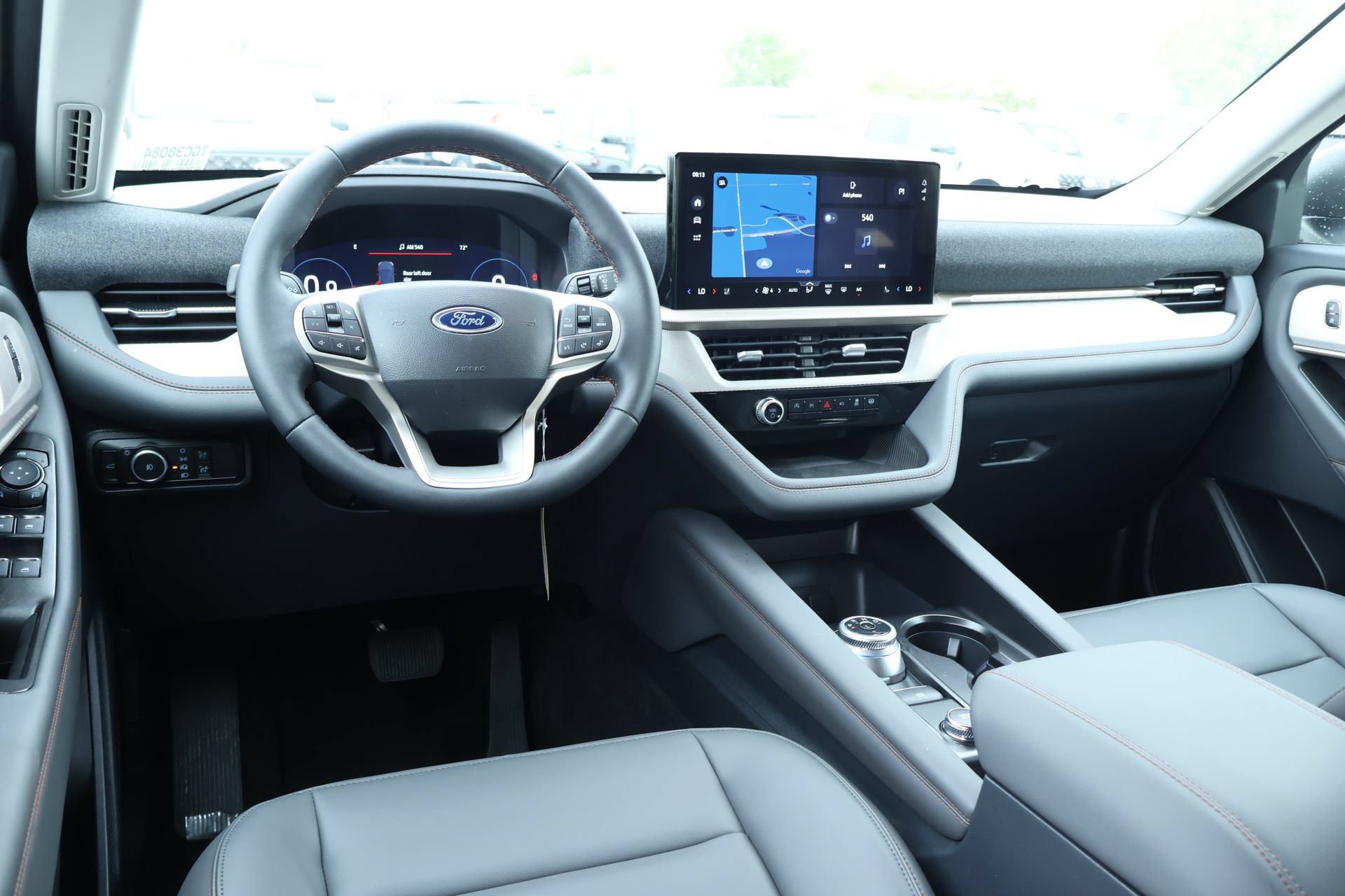New 2026 Ford Explorer Active w/ Active Comfort Package AWD/4WD image 2