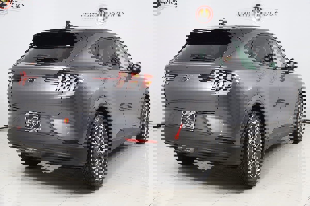 Used 2021 Ford Mustang Mach-E Select w/ Comfort/Appearance Package image 3