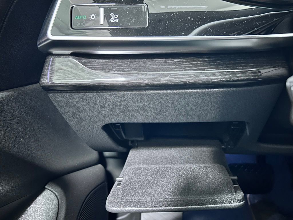 New 2026 Audi Q8 Premium Plus image 8