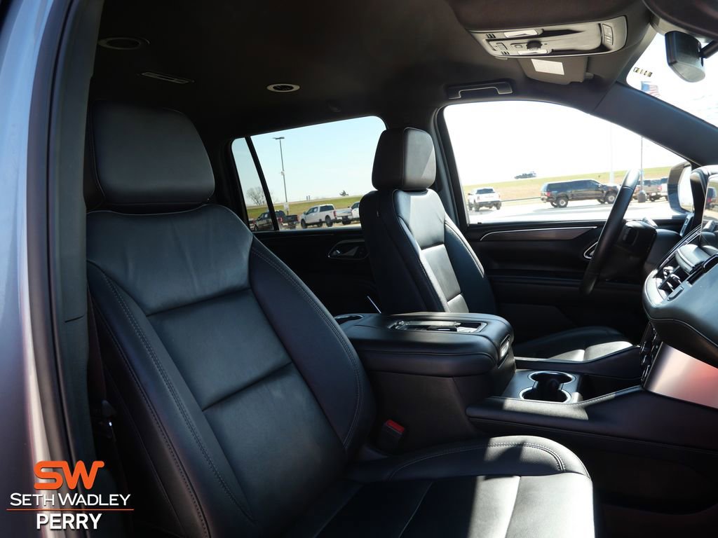 Used 2024 Chevrolet Suburban LT AWD/4WD image 24