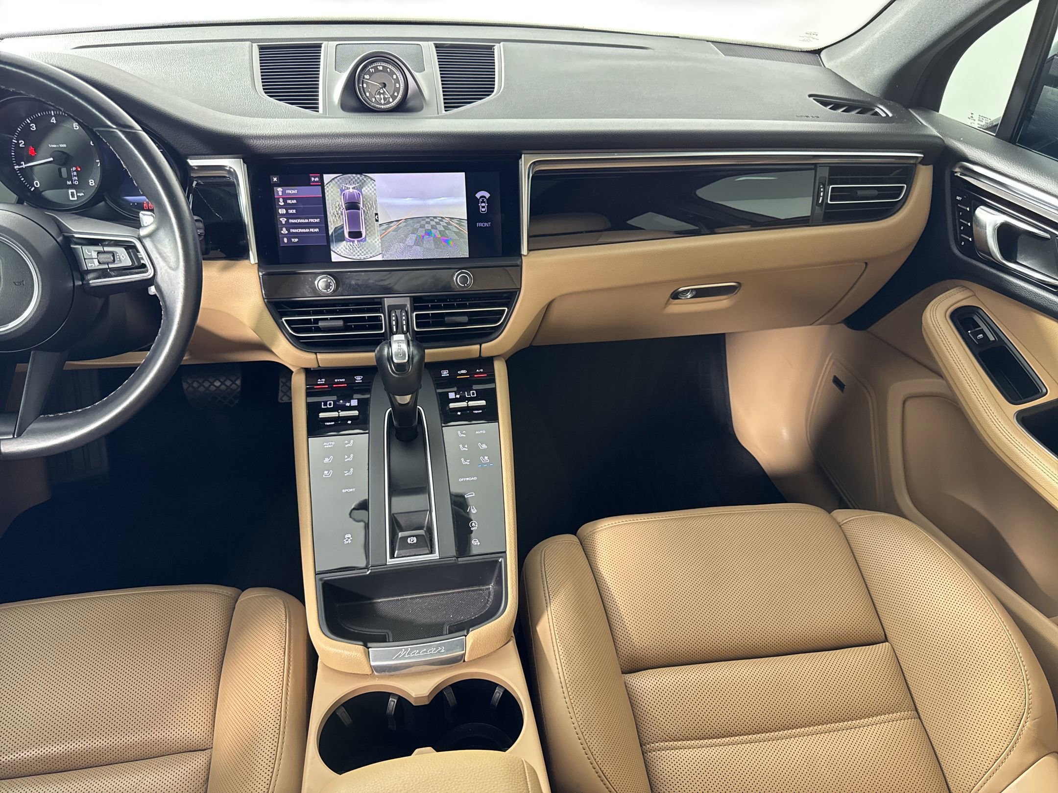 Certified 2022 Porsche Macan AWD/4WD image 27