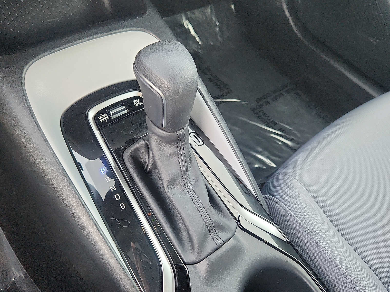 Used 2024 Toyota Corolla SE AWD/4WD image 14