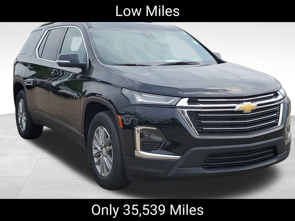 Certified 2023 Chevrolet Traverse LT FWD image 2