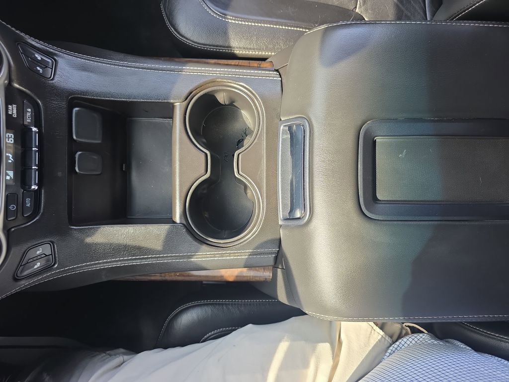 Used 2015 Chevrolet Tahoe LT image 35