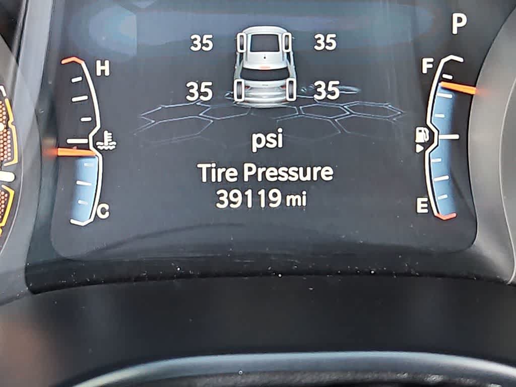 Used 2025 Jeep Compass Trailhawk AWD/4WD image 18
