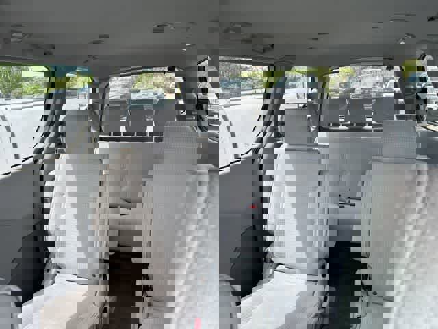 Used 2004 Nissan Quest SL w/ (SEA) Seat Pkg image 5