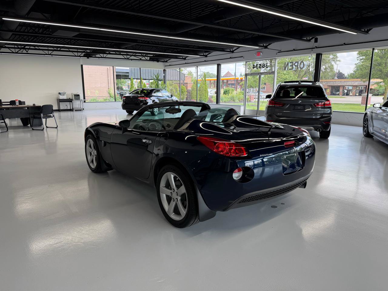 Used 2008 Pontiac Solstice Convertible w/ Preferred Package RWD image 14