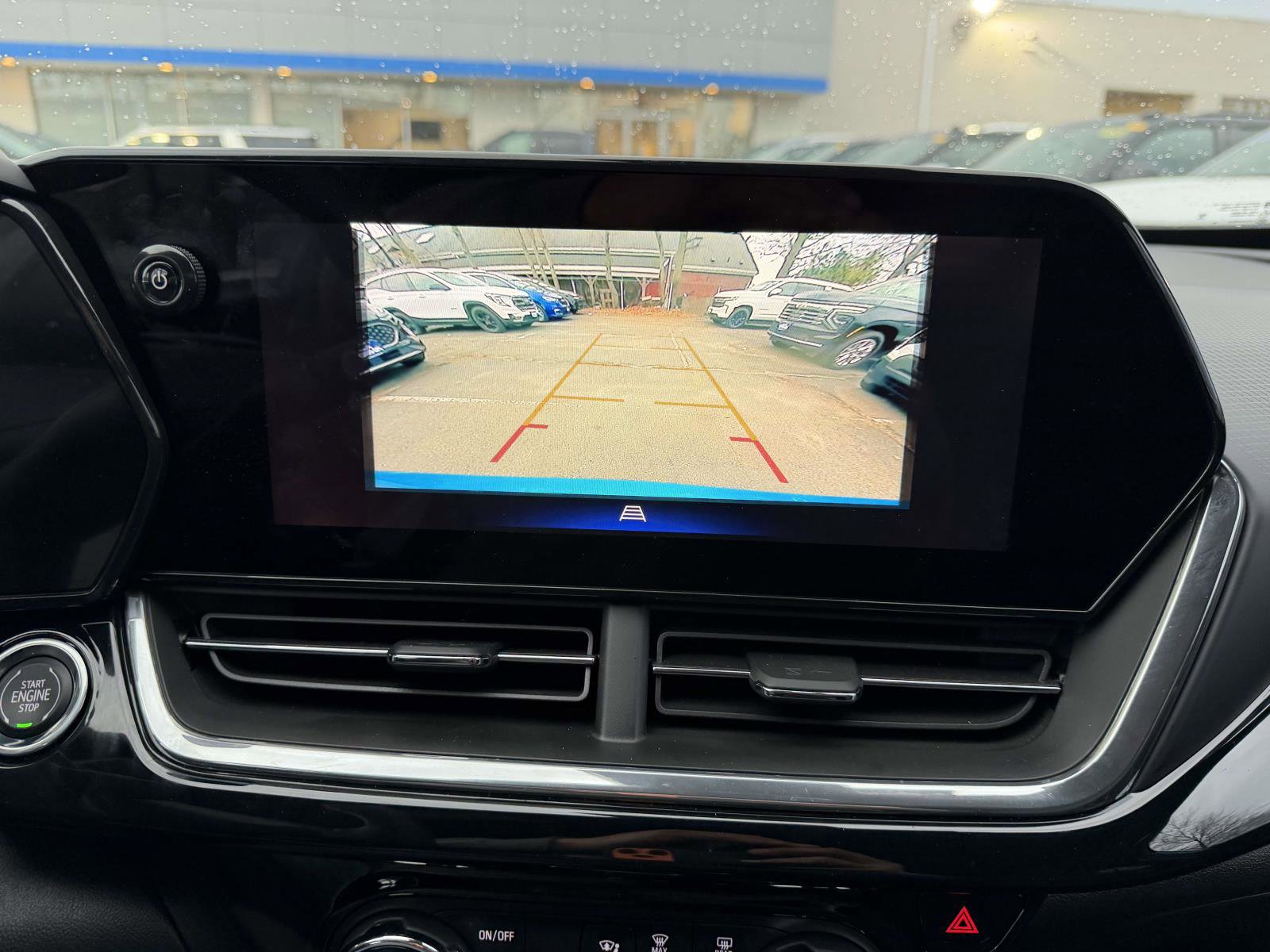 Certified 2025 Chevrolet Trax RS w/ Driver Confidence Package image 25