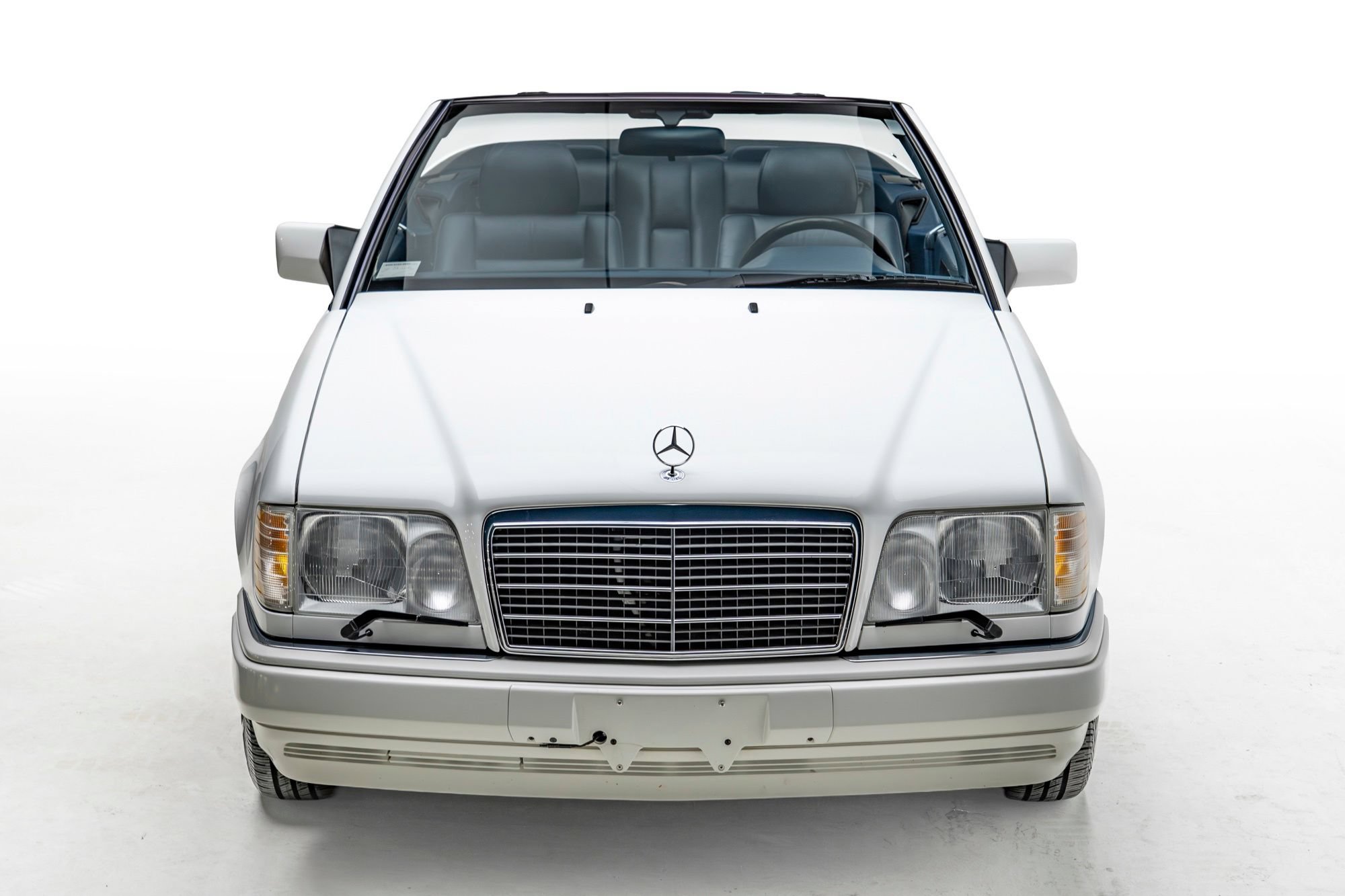 Used 1995 Mercedes-Benz E 320 Convertible image 5