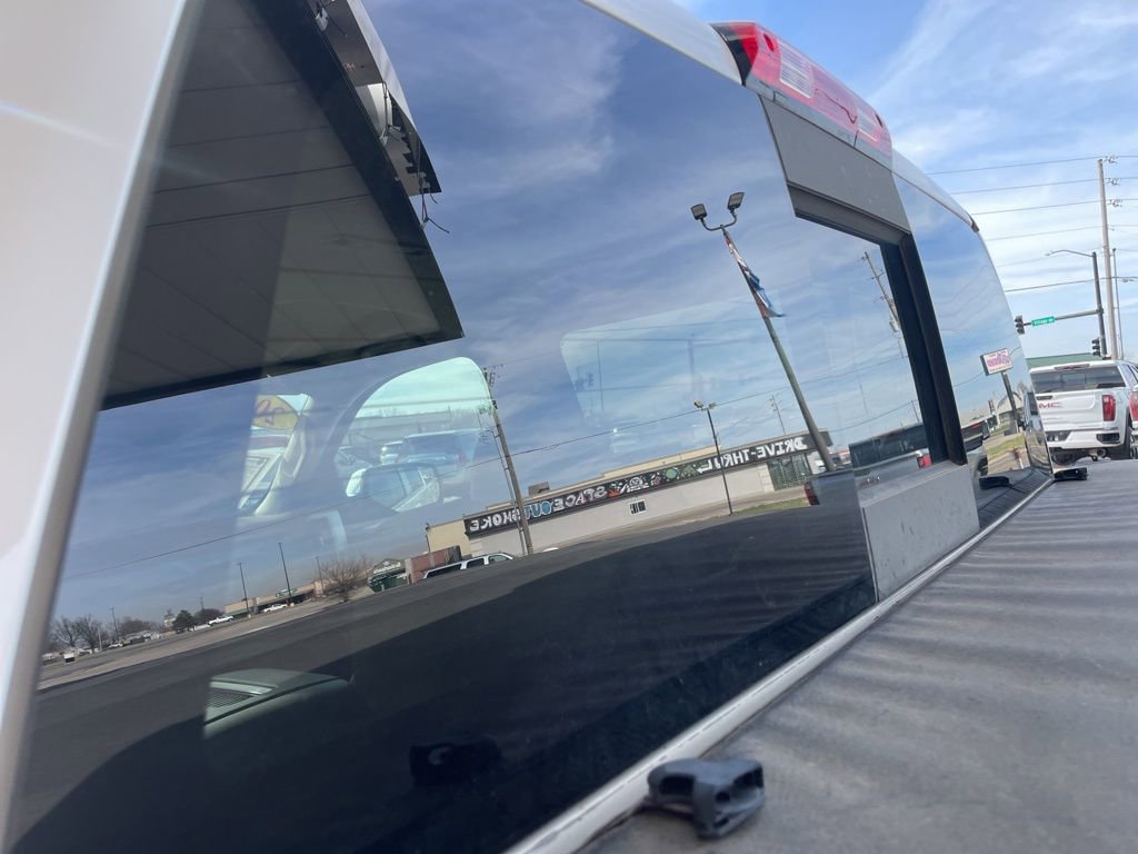 Used 2018 GMC Sierra 1500 SLT w/ SLT Premium Package image 15