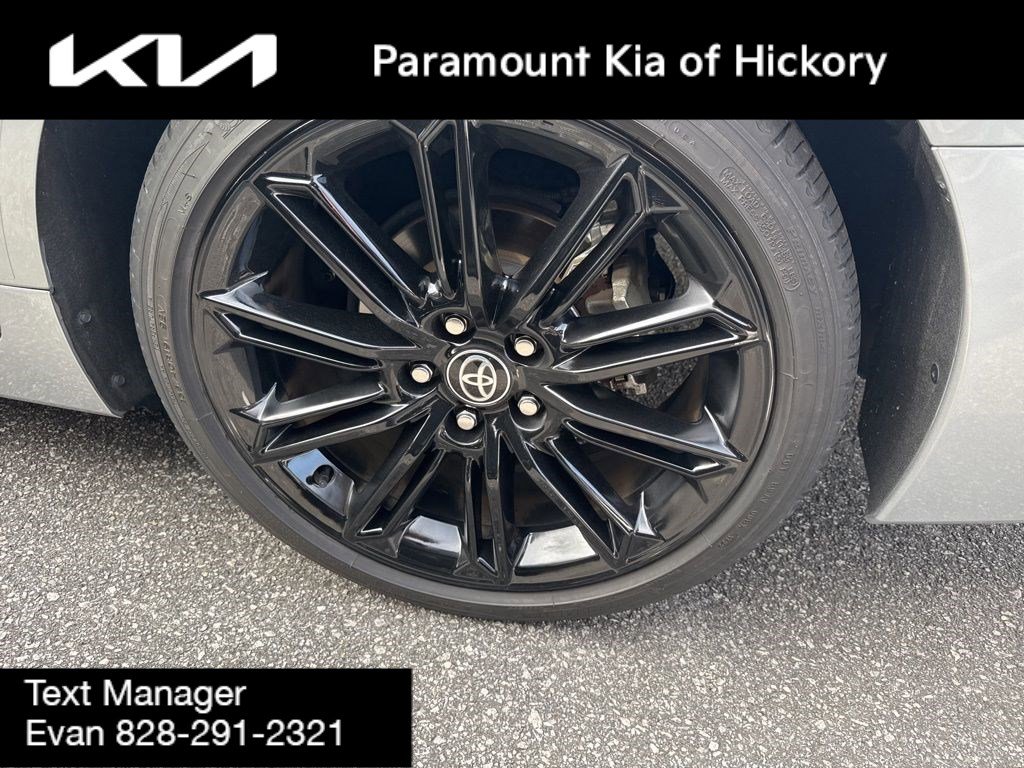 Used 2022 Toyota Avalon XSE w/ Carpet Mat Package (TMS) image 10