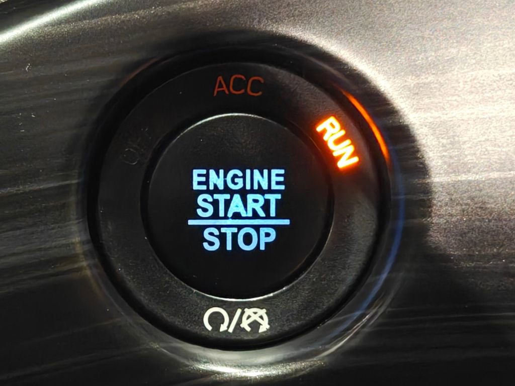 Used 2021 Jeep Grand Cherokee Laredo X image 11