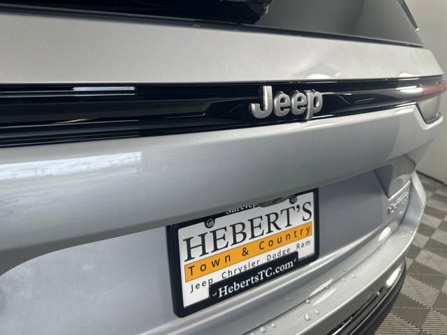 New 2025 Jeep Grand Cherokee Laredo X image 11