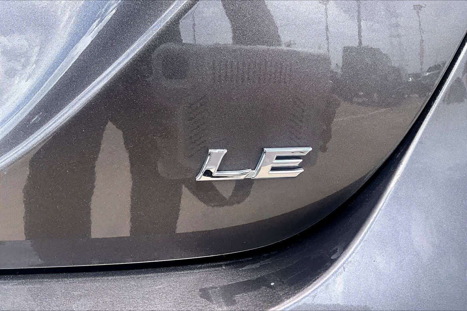 Used 2024 Toyota Camry LE FWD image 18