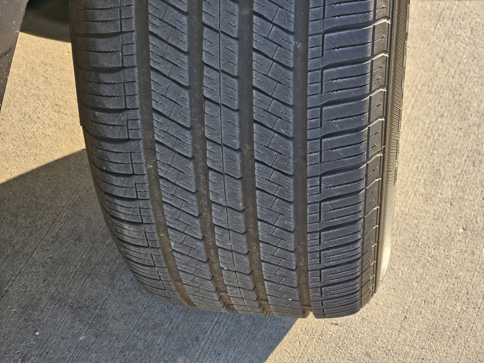 Used 2023 Ford Expedition Limited image 13