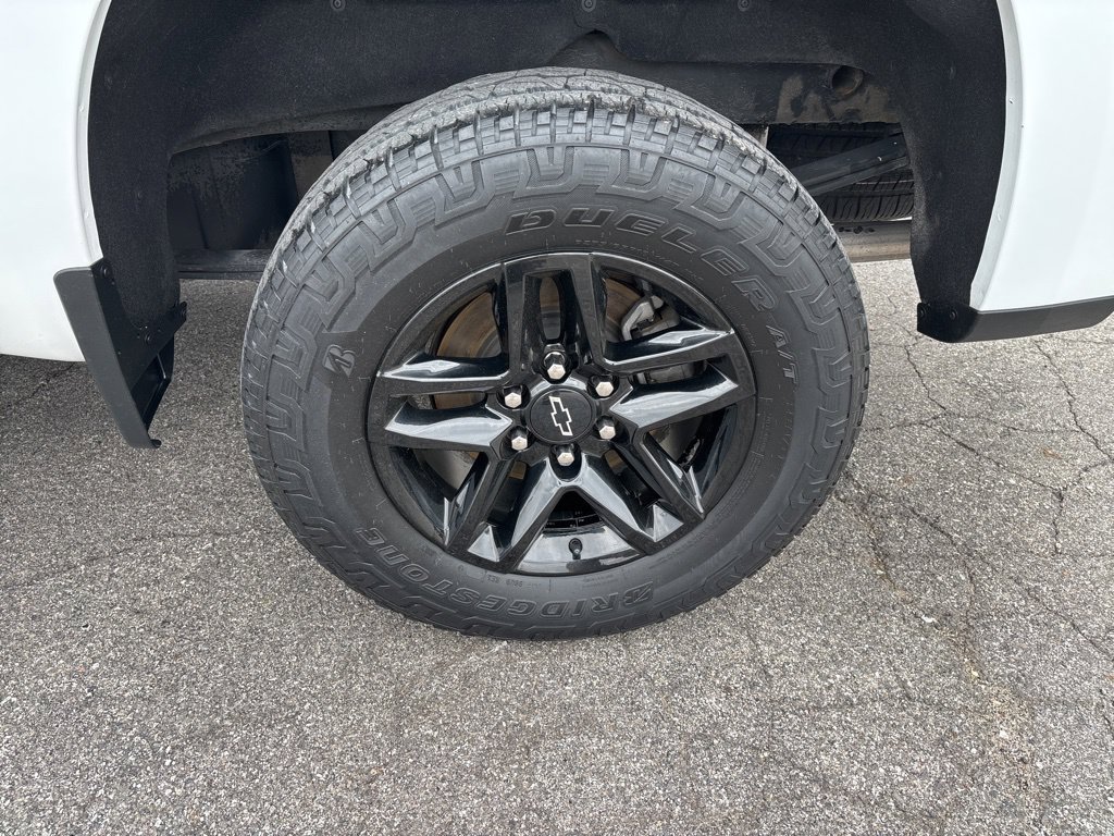 Used 2021 Chevrolet Silverado 1500 LT Trail Boss w/ Convenience Package II AWD/4WD image 11