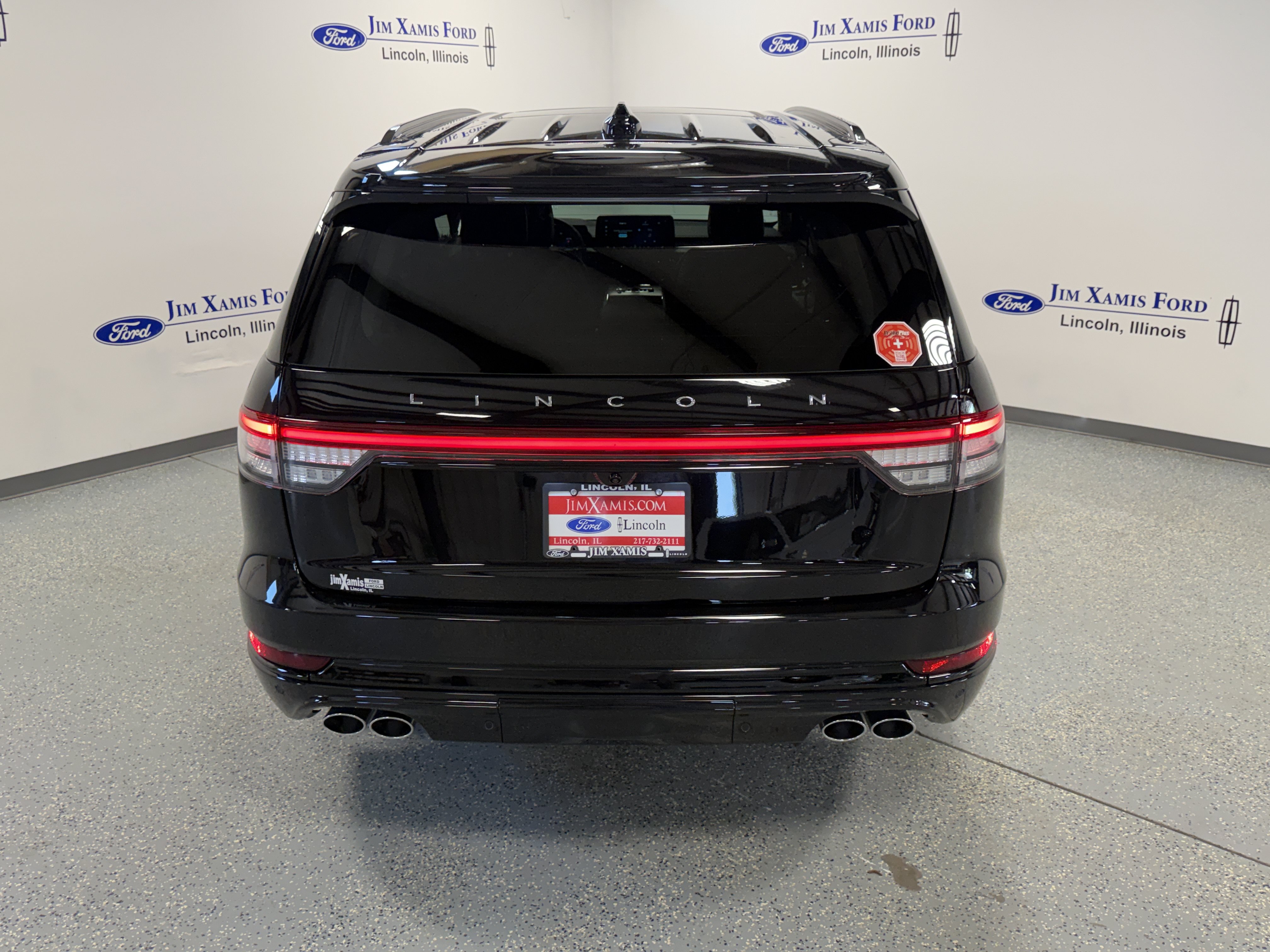 Used 2025 Lincoln Aviator AWD w/ Jet Appearance Package image 34