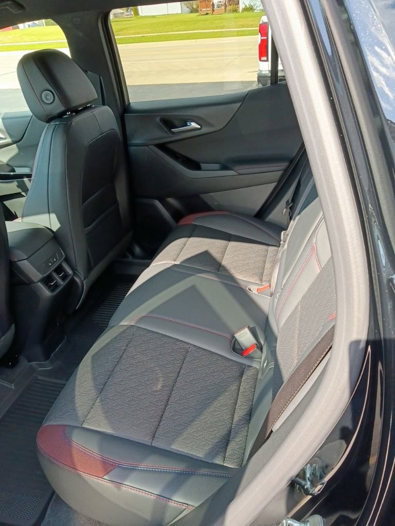 New 2026 Chevrolet Equinox RS w/ Convenience Package III AWD/4WD image 15