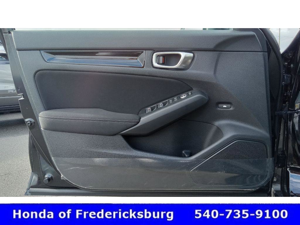 Certified 2025 Honda Civic Sport image 13