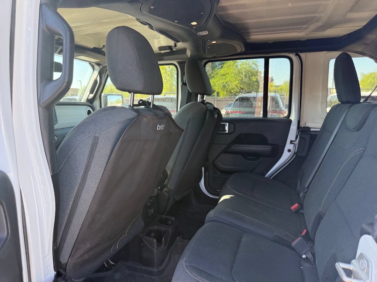 Used 2024 Jeep Wrangler Unlimited Sahara w/ Safety Group AWD/4WD image 11