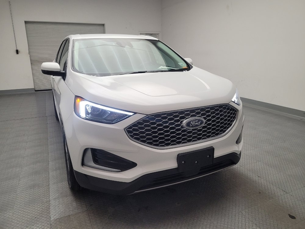 Used 2024 Ford Edge SEL image 14