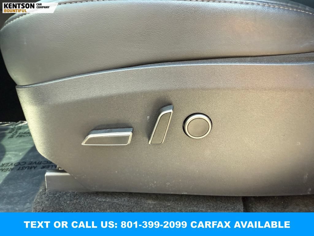 Used 2024 Tesla Model Y Long Range AWD/4WD image 27